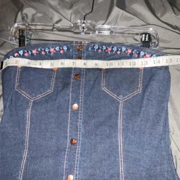 Dress - Picture 7 of 10